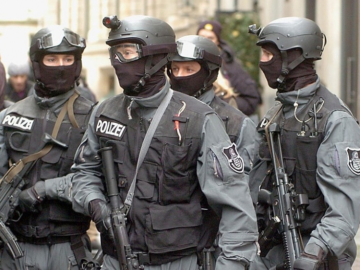 6670462c528132d538abc38b61e96922--german-police-special-forces