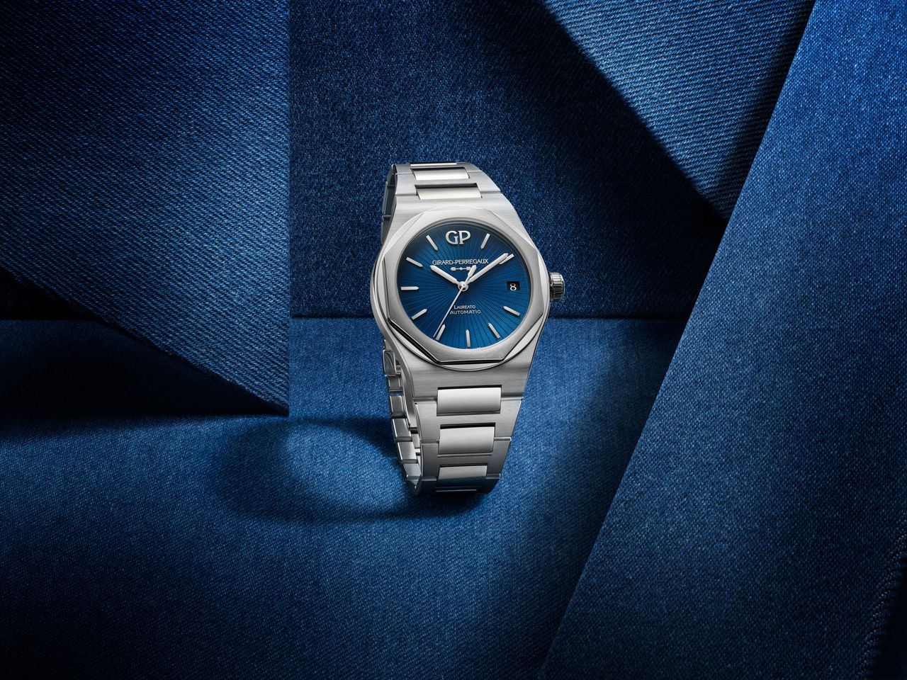 【 GIRARD-PERREGAUX 】 LAUREATO AIIRO JAPAN LIMITED EDITION  登場