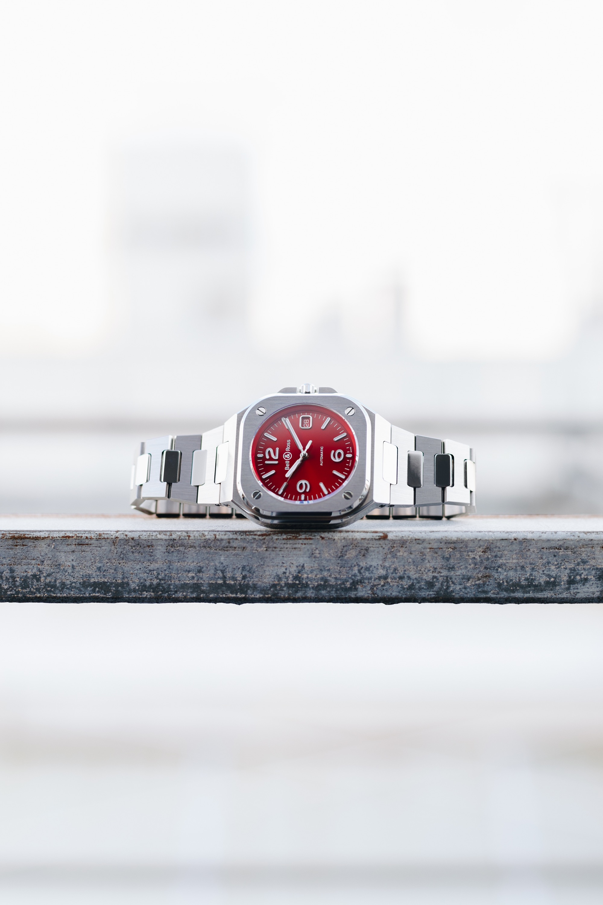 Bell&Ross(ベルアンドロス)】日本限定99本 BR05 RED STEEL 11月27日 