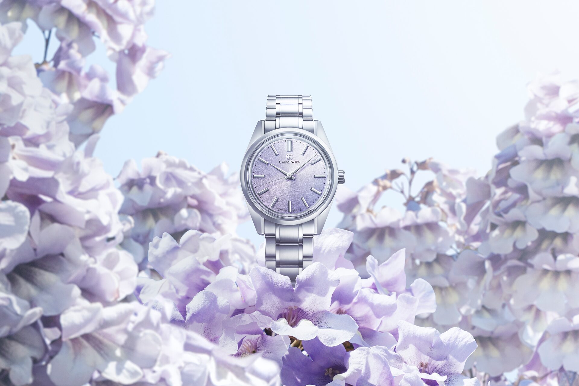 【 Grand Seiko 】淡い紫の上品な表情を持つメカニカルウオッチ  SBGW323  が登場。